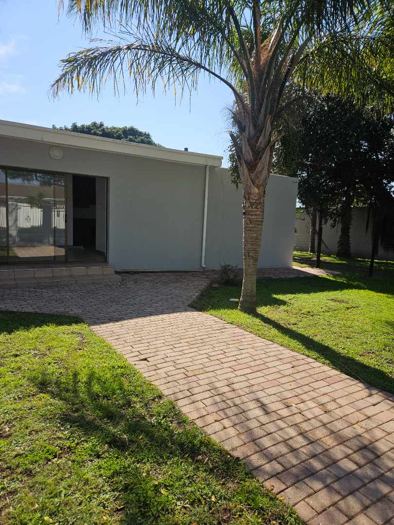 To Let 2 Bedroom Property for Rent in Sunridge Park Eastern Cape